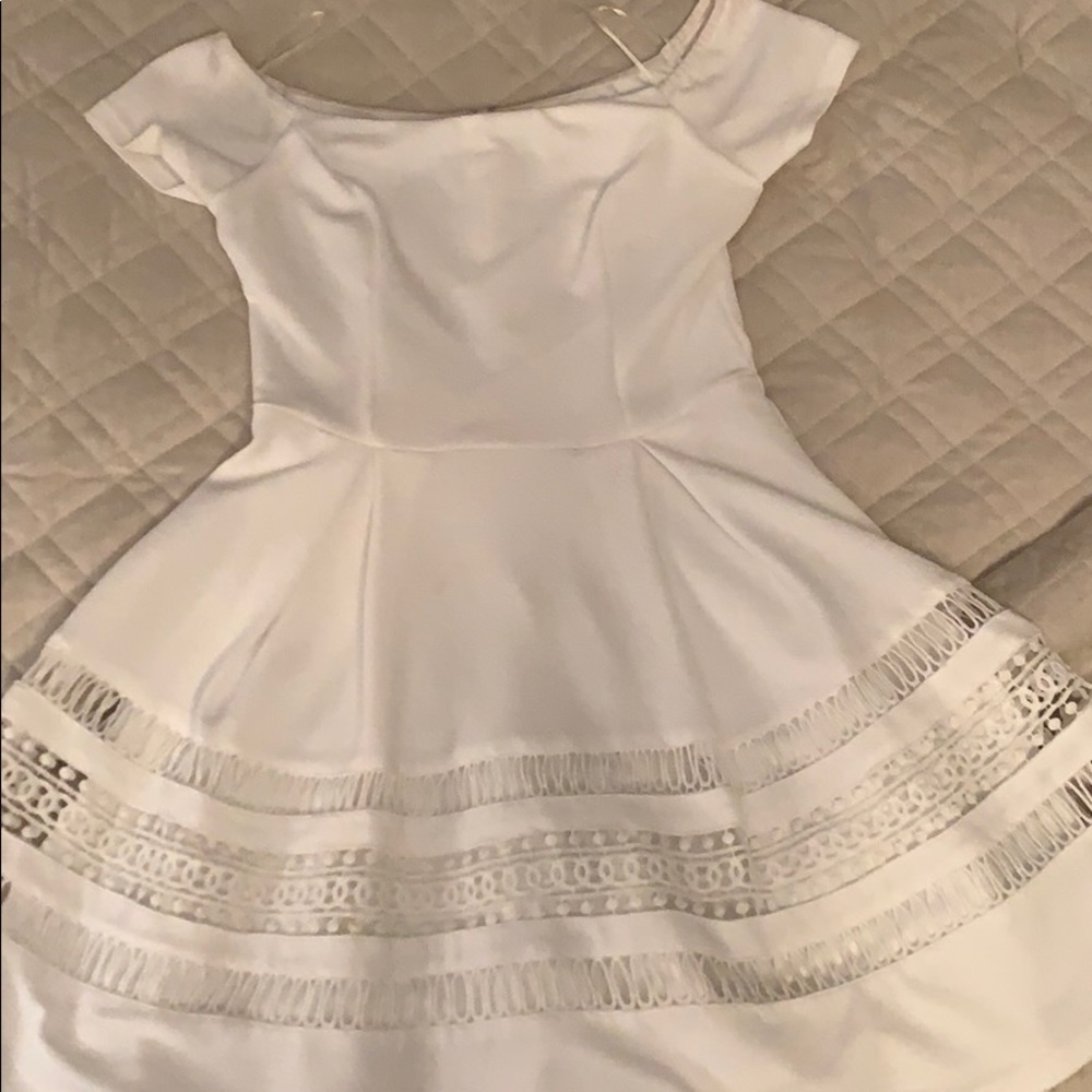 Francesca’s white dress